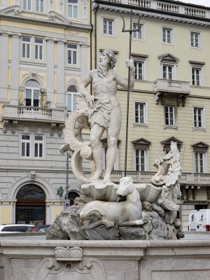 <span  class="uc-style-771541116506" style="color:#ffffff;">Trieste%2030-04-2023_143</span>